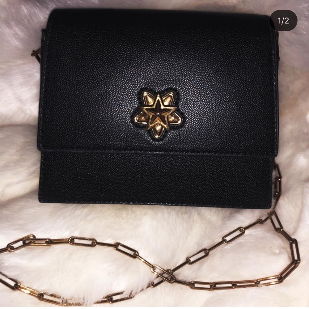 Charles and Keith side bag 🔴 SOLD 🔴